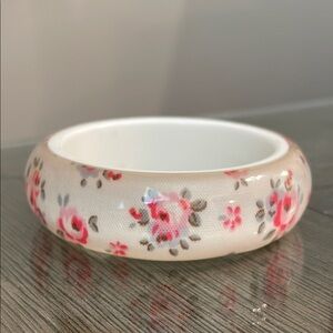 Vintage Floral Rose Print Lucite Style Bangle Bracelet